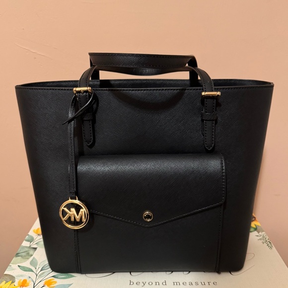 Michael Michael Kors Jet Set Multifunction Pocket Tote Large, Black handbag - Picture 4 of 15